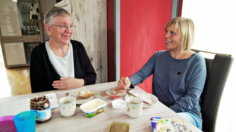 Durch Tula kann Brigitte wieder strahlen