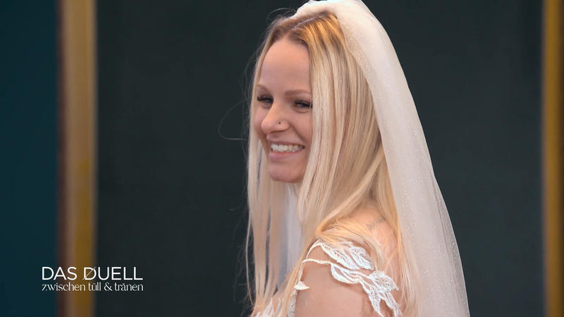 Kann Manus zweite Kleid das erste überhaupt toppen?