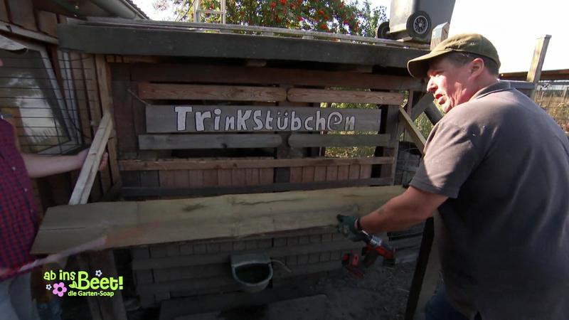 "Trinkstübchen" für die Hühner