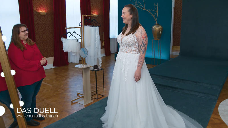 Ein Kleid mit oder ohne Ärmel?