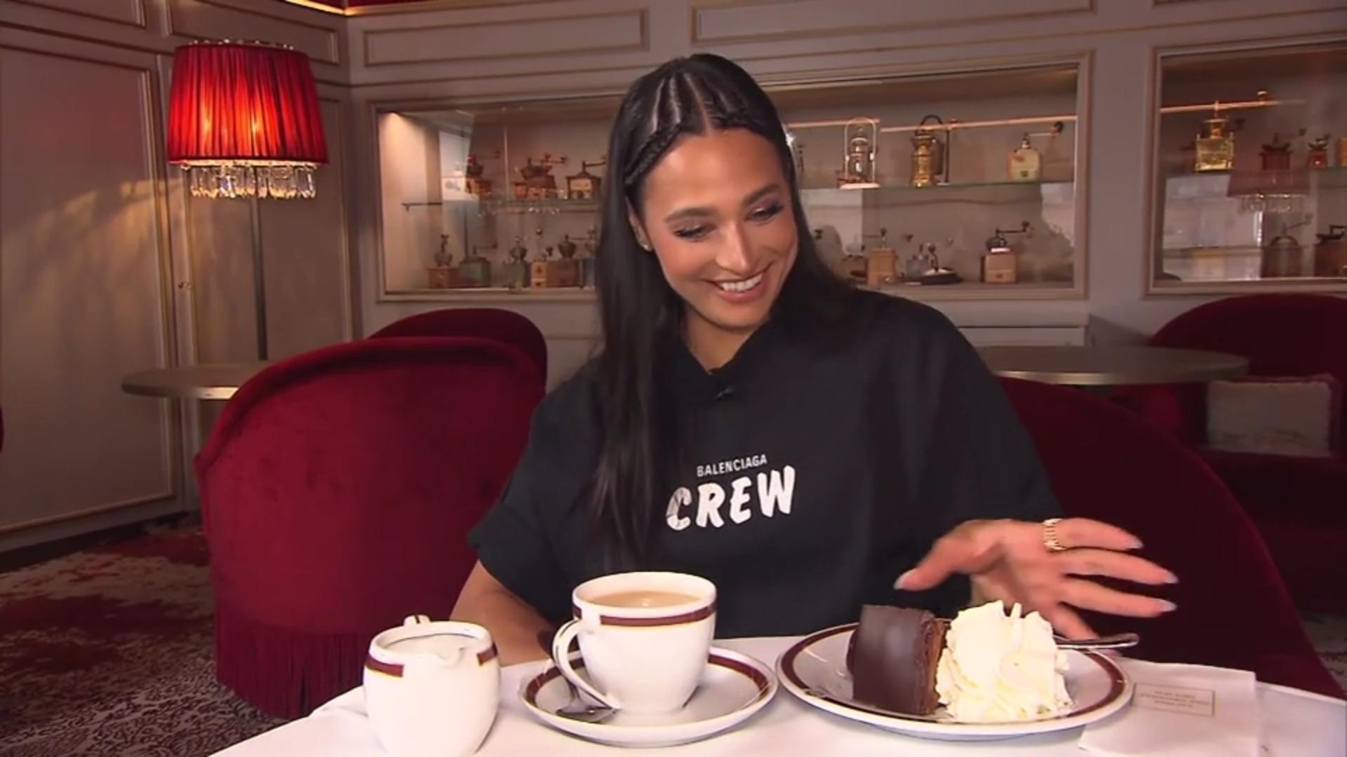 Amira Pocher schnorrt sich durch Wien