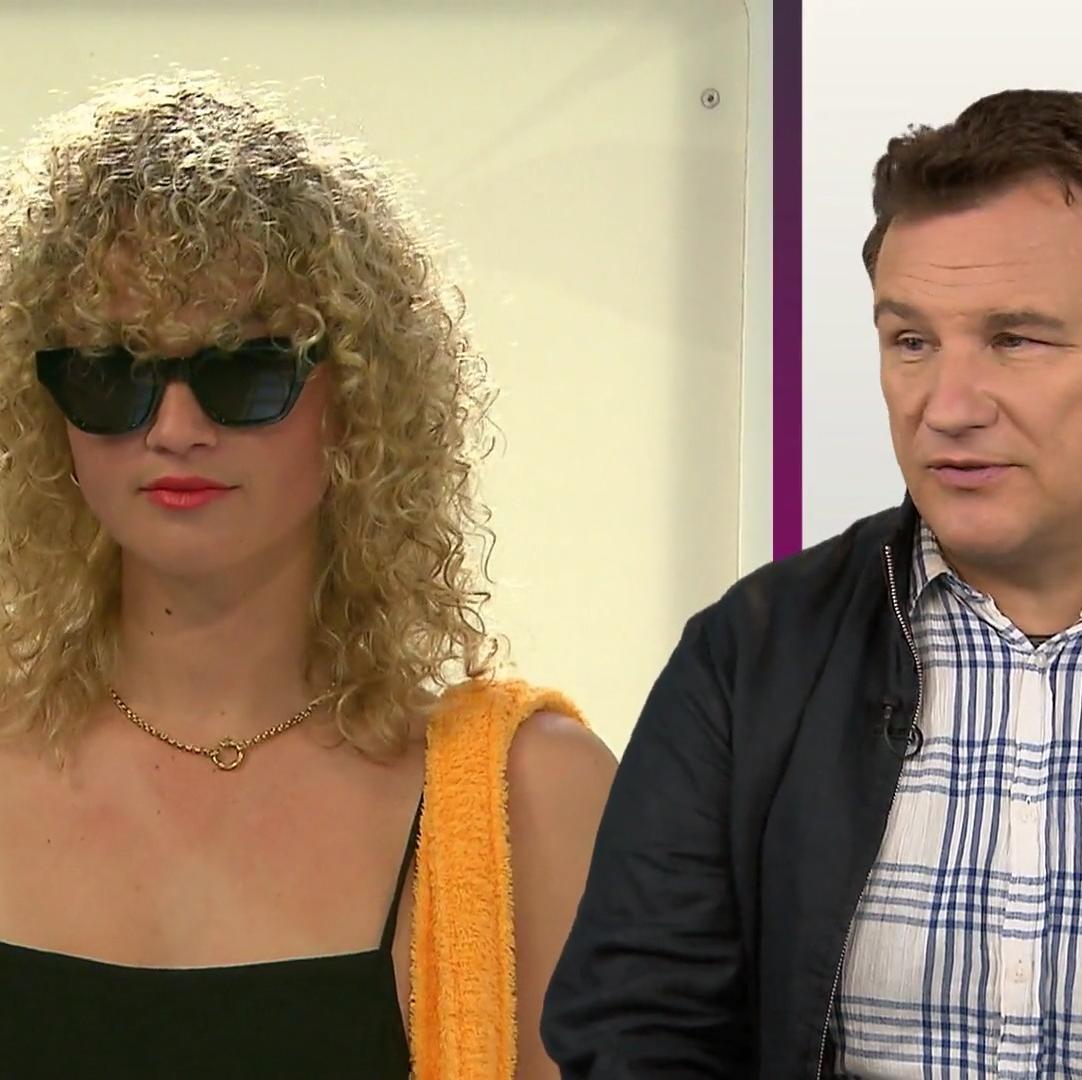 "Die Haare sind ja wohl der Hammer!"