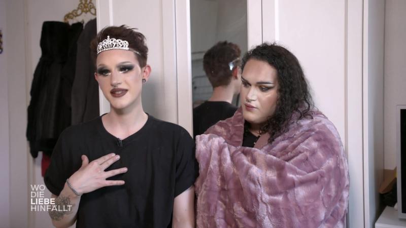 Zwei Drag Queens aus unterschiedlichen Kulturen