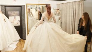 Shenay wählt ihr Brautkleid aus