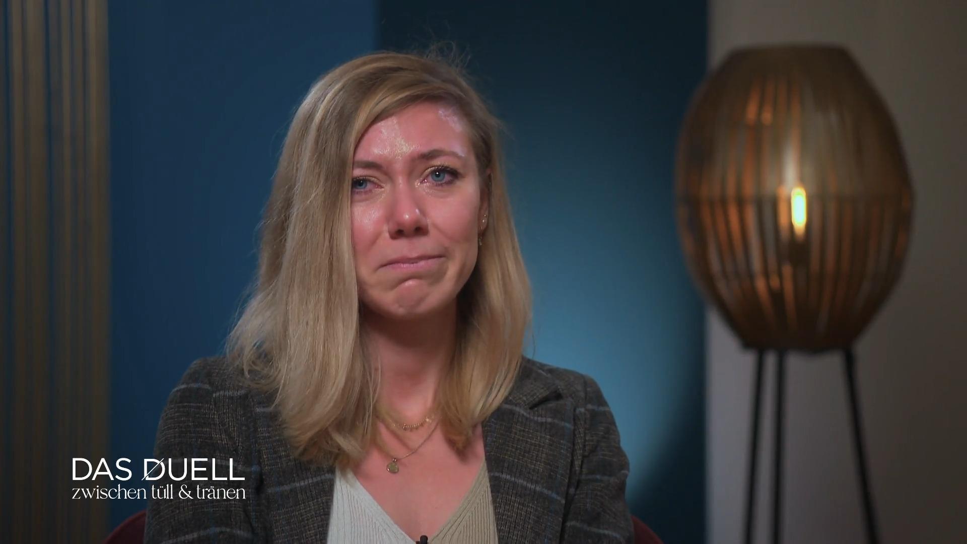 Bei der Anprobe wird es für Kerstin emotional
