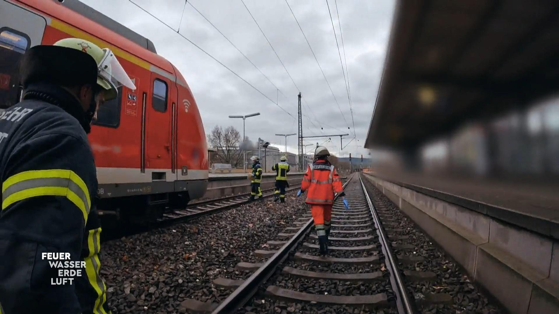 Verunglückte Person muss geborgen werden