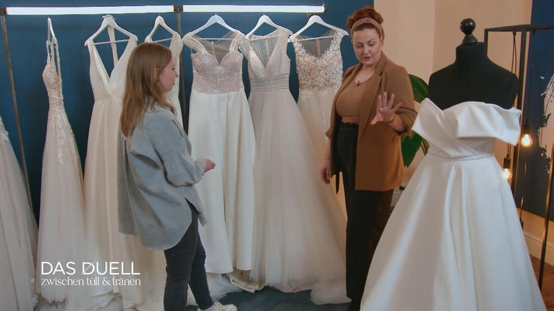 Moderne Frau oder verpieltes Mädchen - Wer ist Simona?