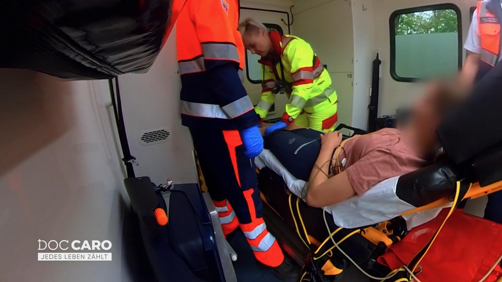 Patientin ist gar nicht begeistert von der Behandlung