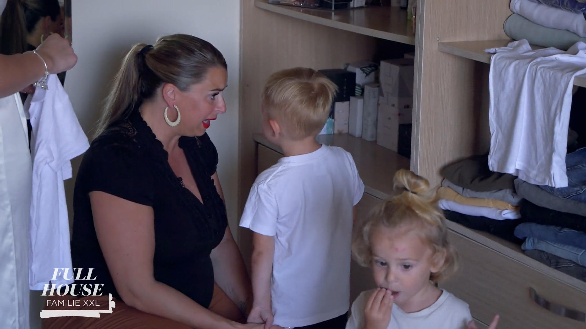 Klamotten weg - Stress vor der Genderparty