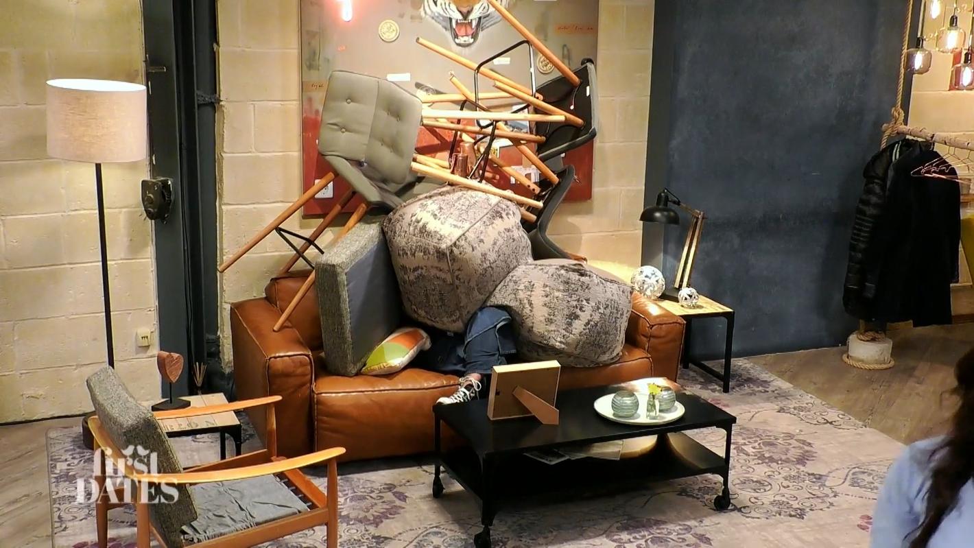 First Dates Diese Kissenschlacht ist eindeutig ausgeartet