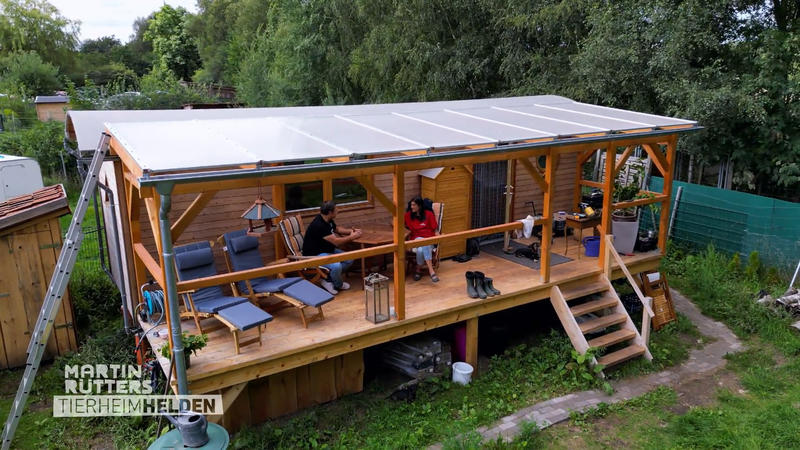 In diesem Bauwagen lebt Tierärztin Usha Peters