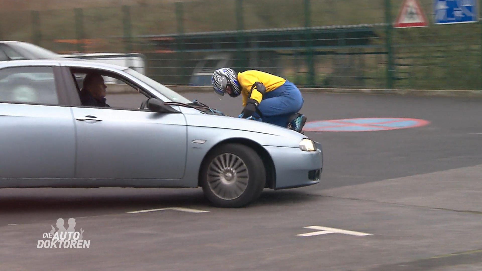 Spektakulärer Stunt von den Autodoktoren