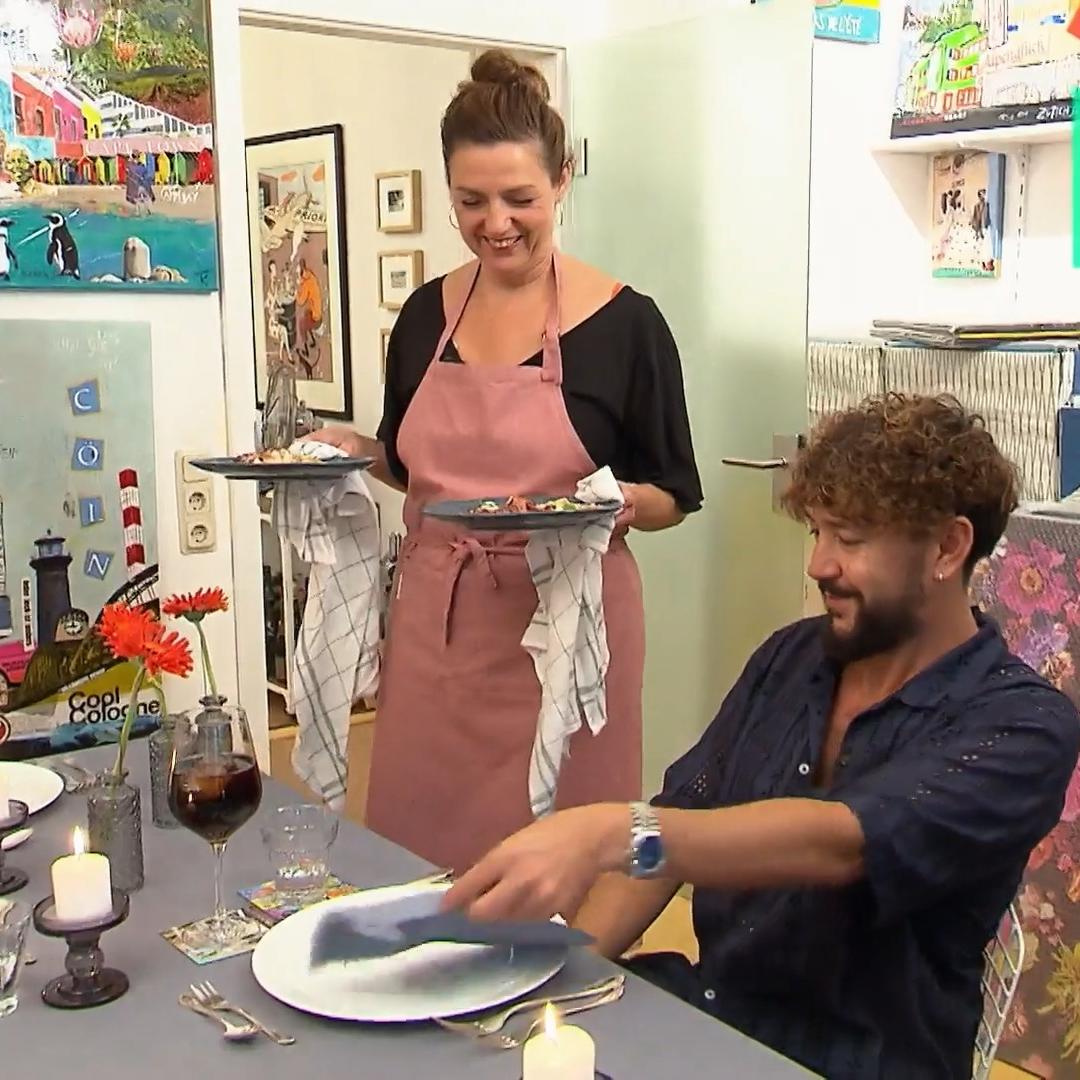 Kathrin überrascht ihre Gäste