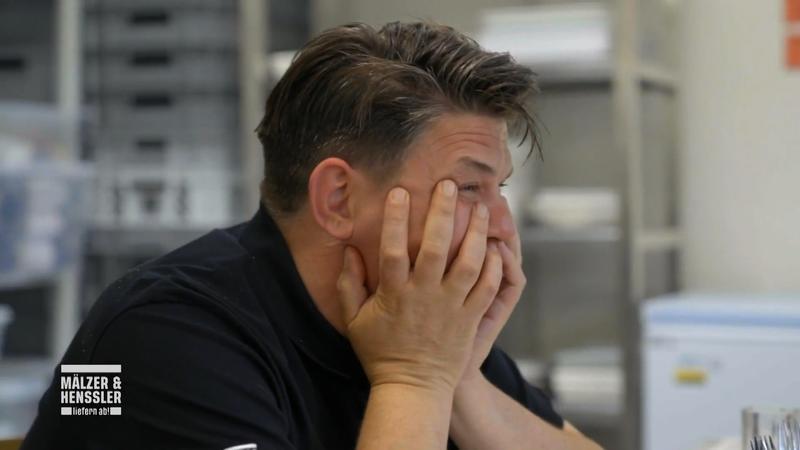 Das ist Tim Mälzer richtig peinlich