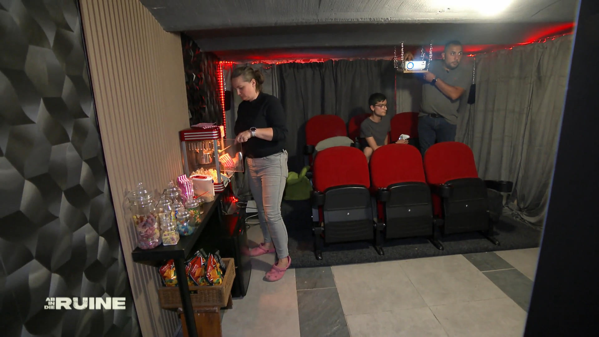 Die erste Kinovorführung kann starten