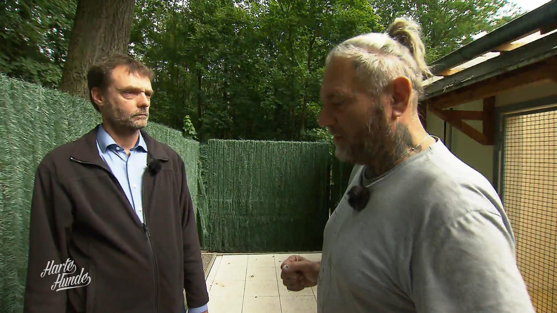 Ralf spricht mit dem Veterinäramt