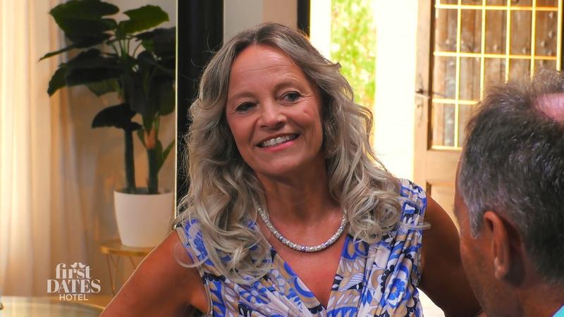 Sylvia gibt alles für ihr Blind Date
