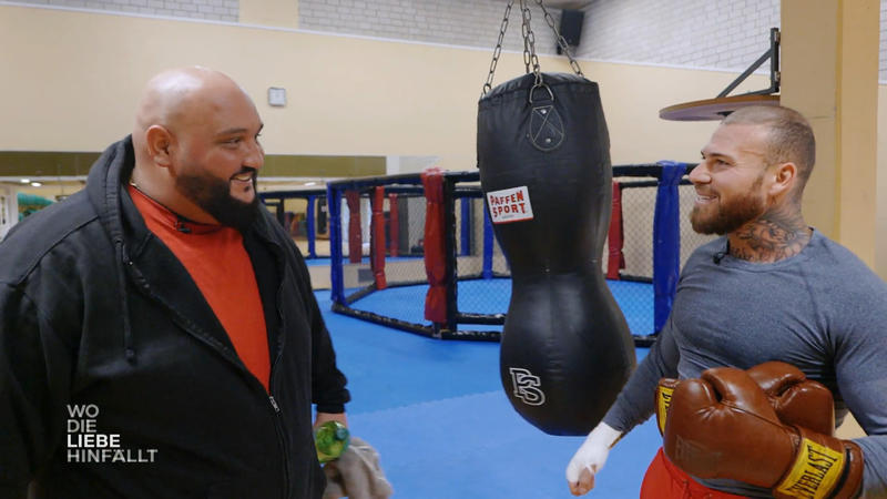 Angelo sagt den Kilos den Kampf an