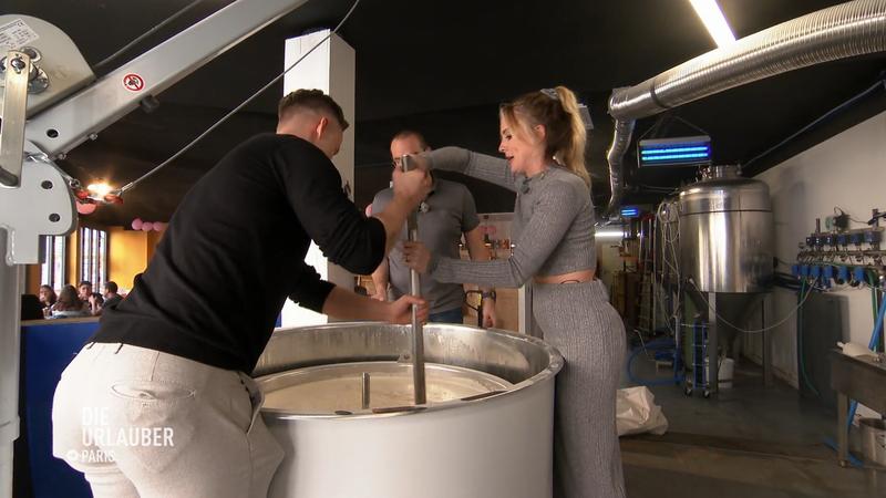 Chris und Alexandra besuchen eine Brauerei