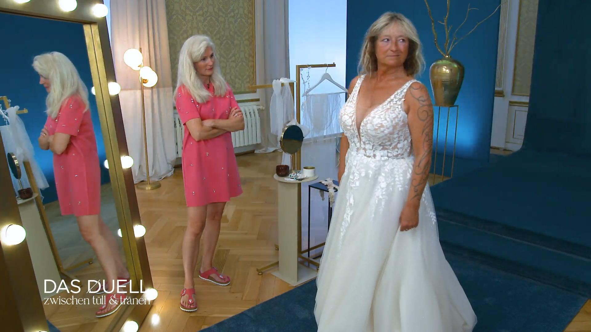 Kleid mit ordentlich Tüll