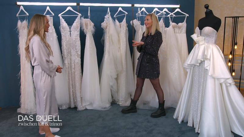 Braut Nadine ist von Janinas Auswahl begeistert