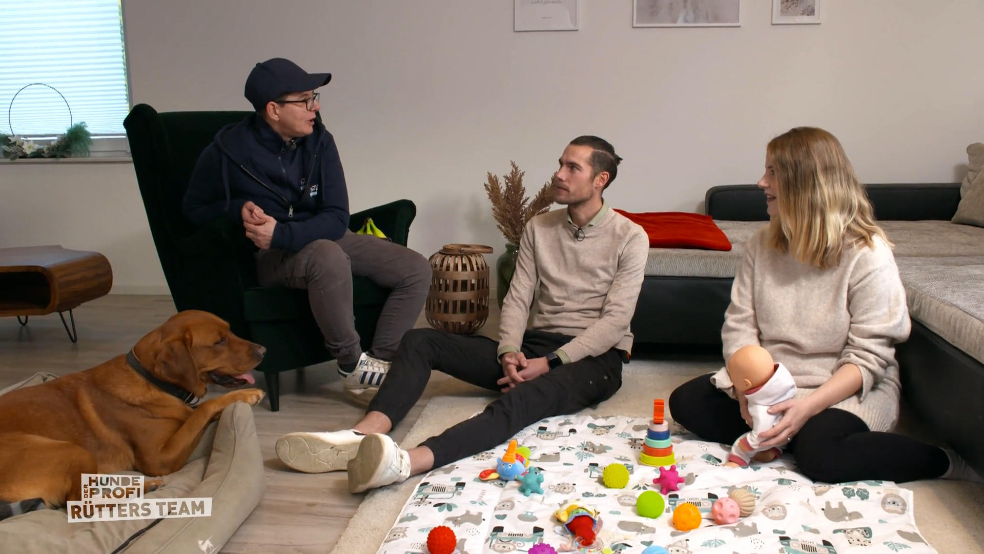 Gustav muss auf das Baby vorbereitet werden