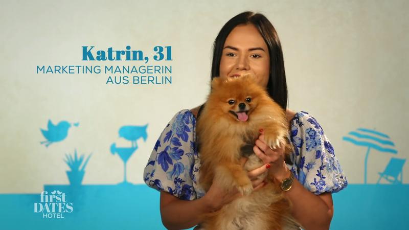 Katrin bringt ihren Hund mit