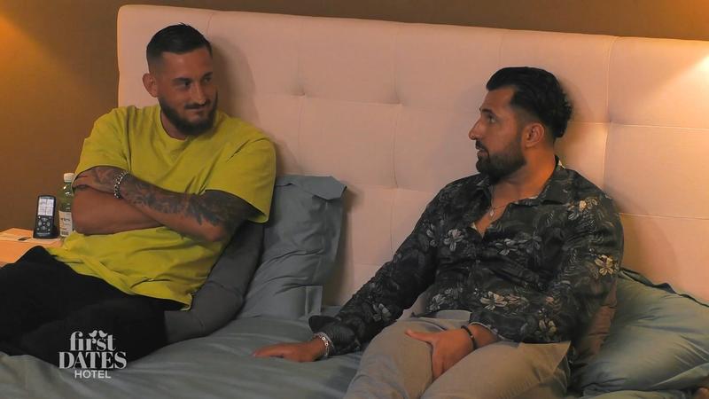 Yunus und Alex erzählen von ihren Dates