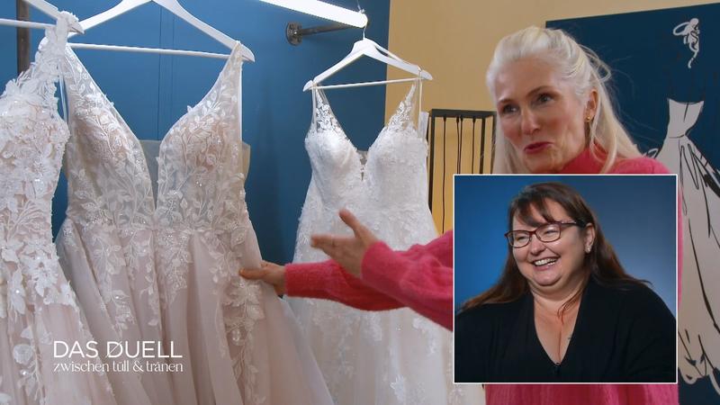 Neele probiert Manuelas "Angstkleid" an