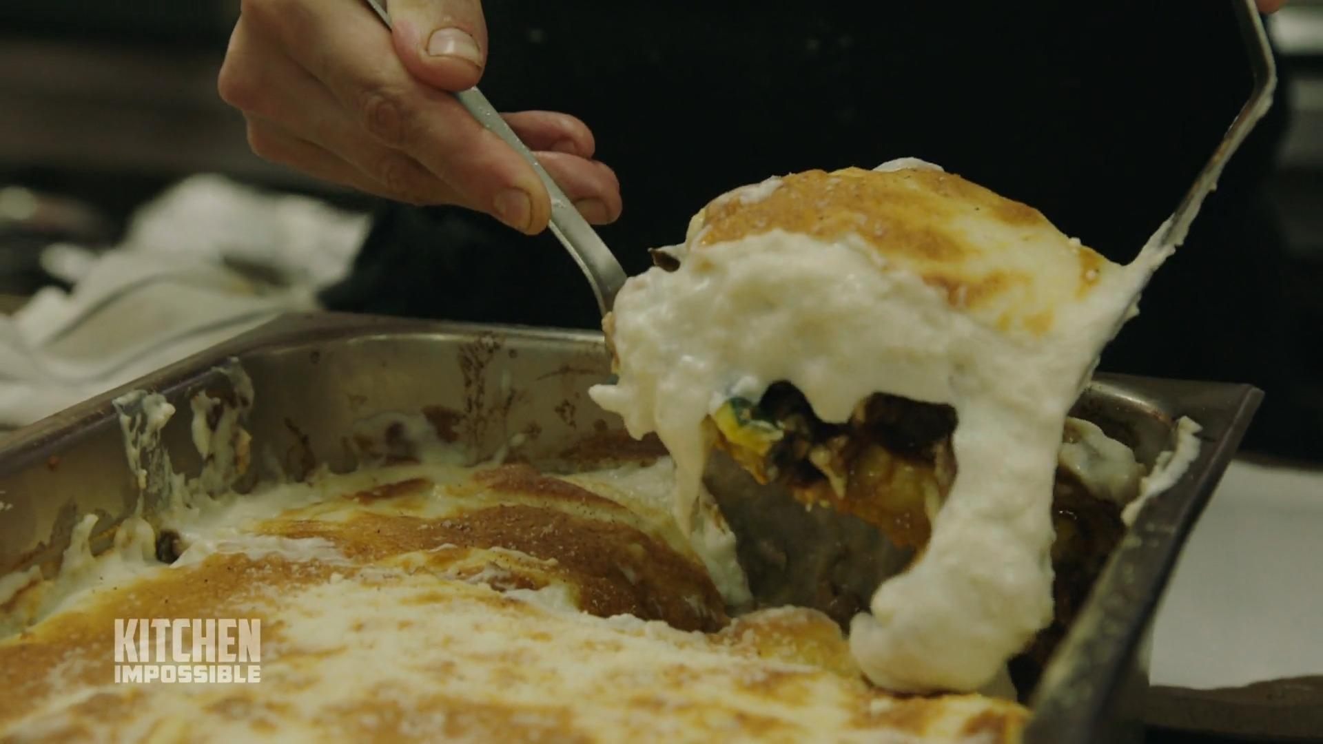 Die Moussaka ist noch völlig flüssig