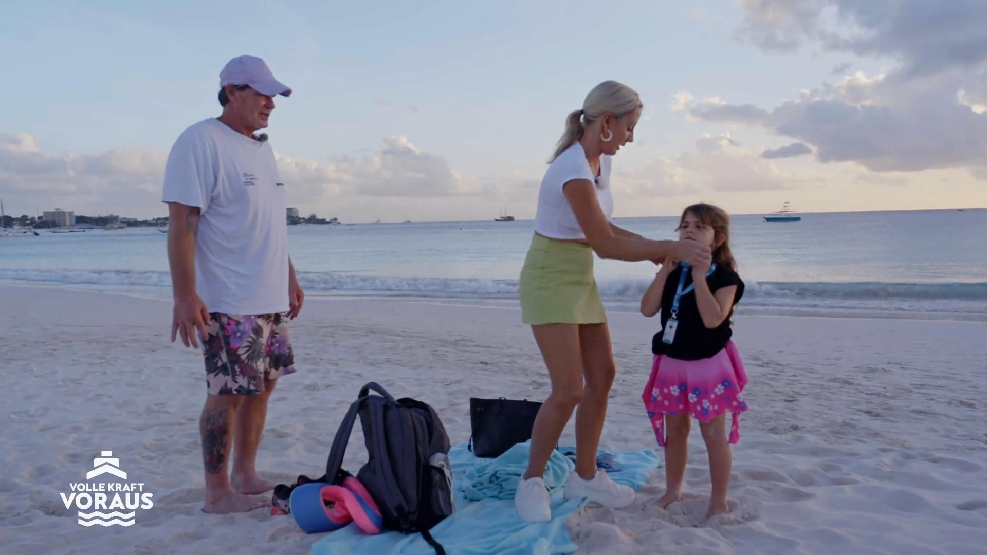 Peggy und Steff gehen an den Strand