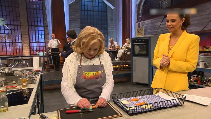 In die Kuppelshow mit dem Sohn?