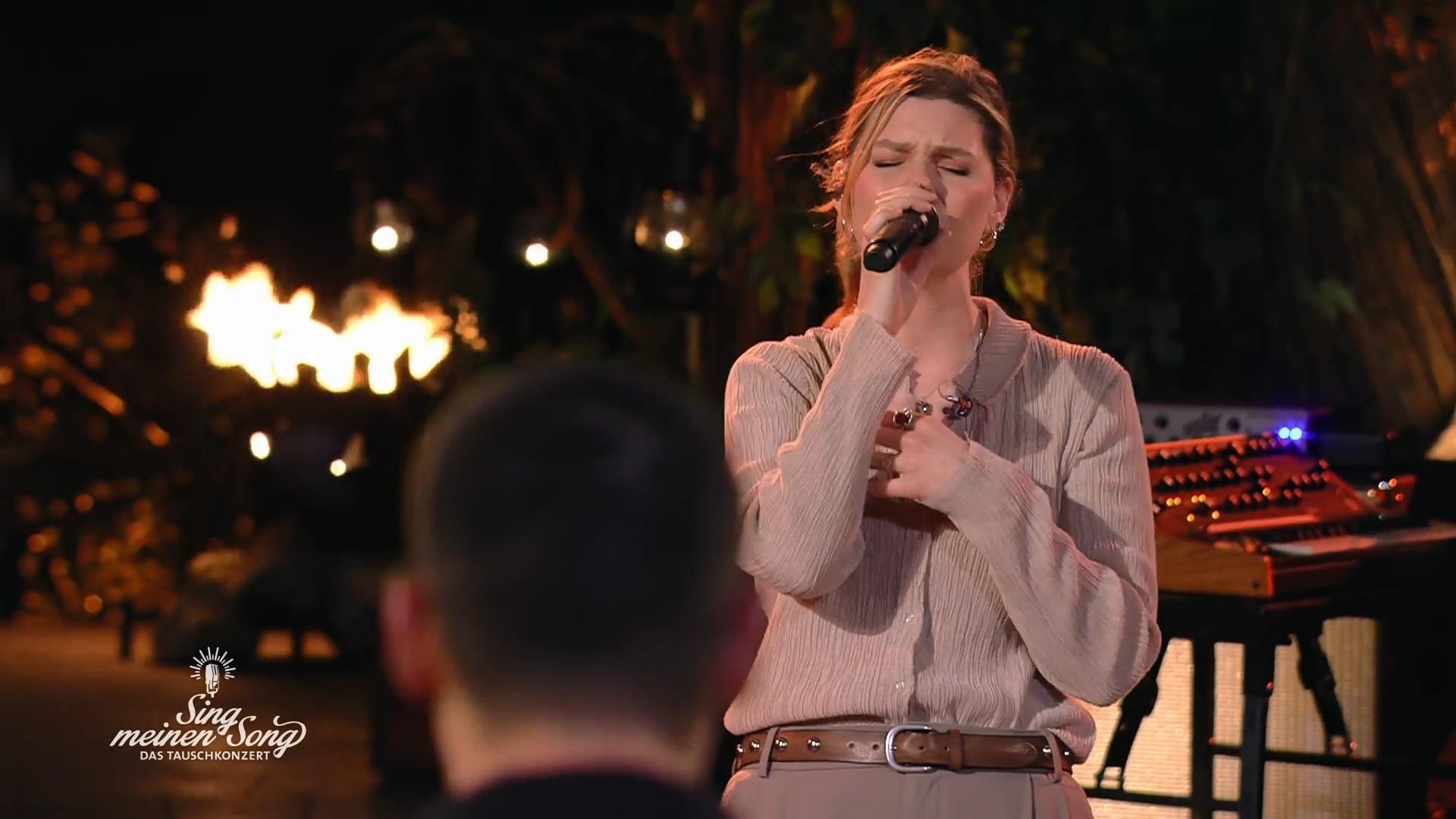Eva Briegel macht  „Touché'" zum Juli-Song