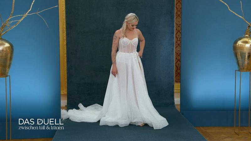 Maxi in ihrem Favoritenkleid