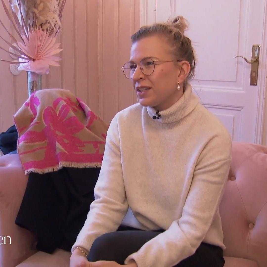Nicole freut sich auf die Anprobe