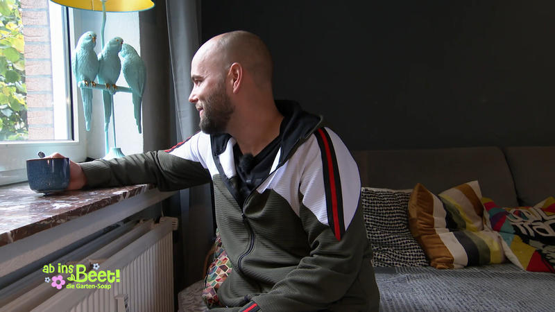 Kontrollfreak Dennis muss Arbeit abgeben