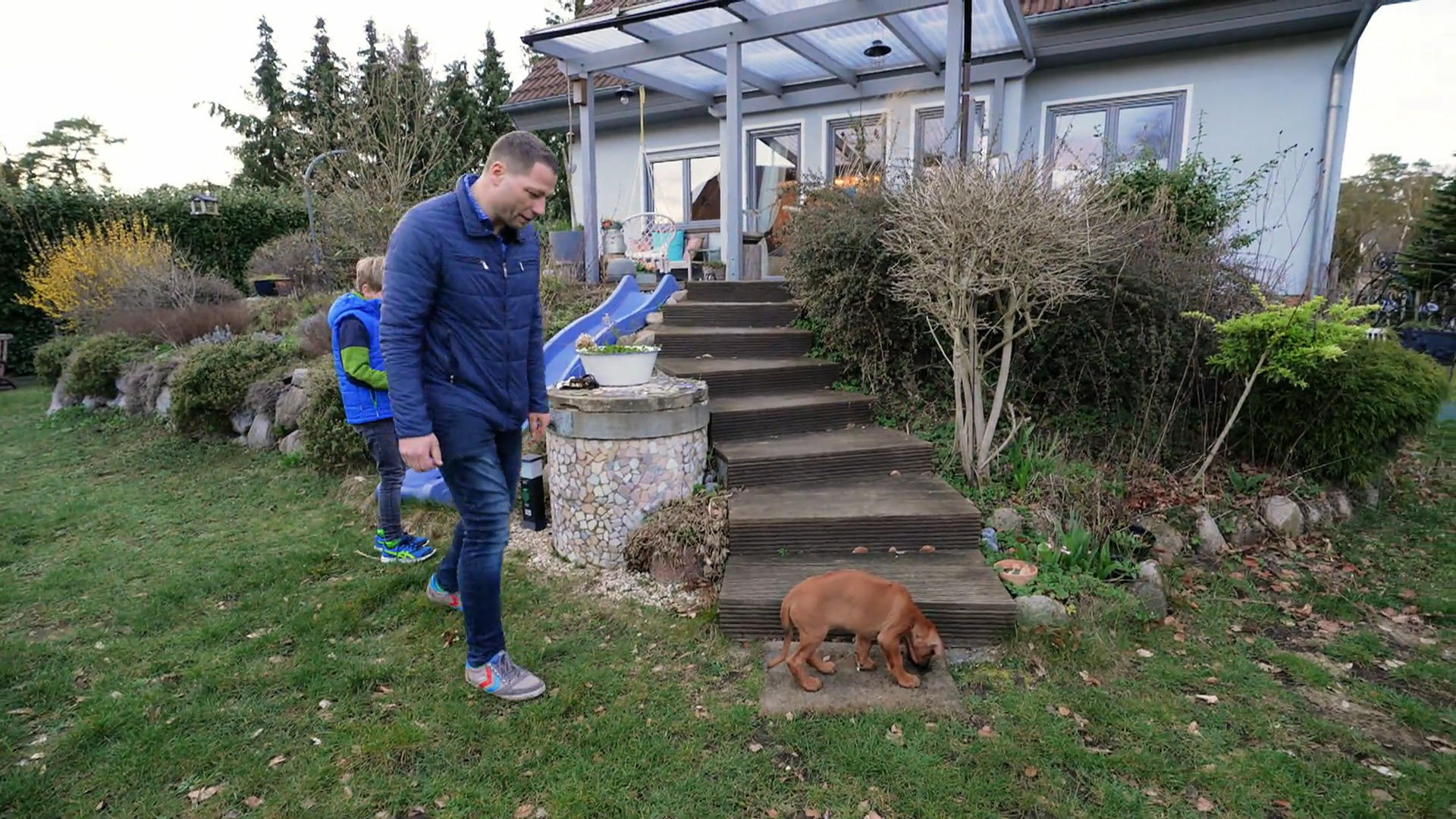 Konrad erobert den  heimischen Garten