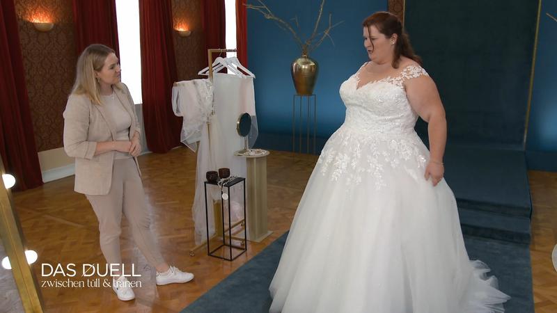 Braut Mona hat ganz besondere Anforderungen