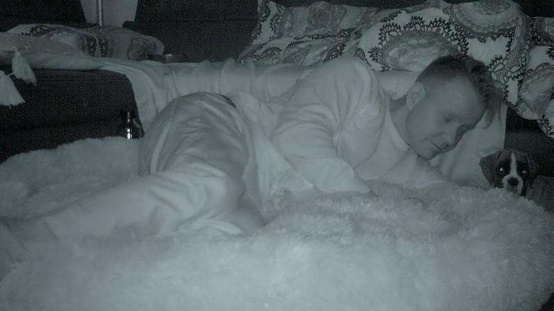 Eine lange Nacht auf dem Sofa