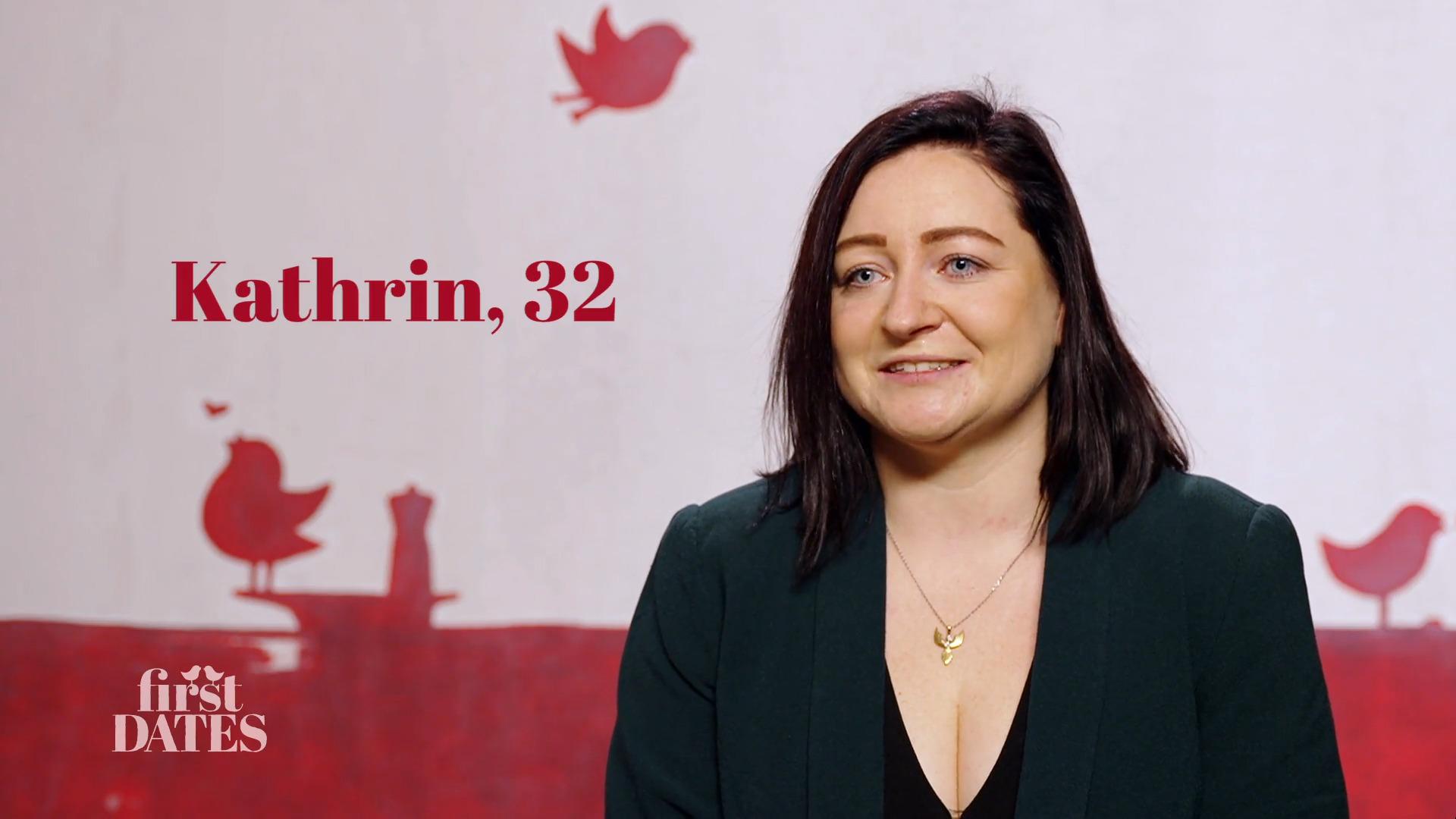 Kathrin möchte mit Blicken gefesselt werden