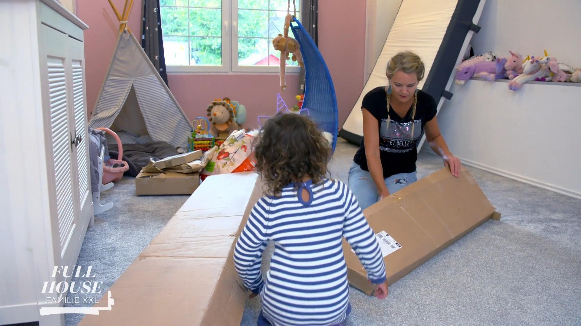 Luana bekommt ein eigenes Bett