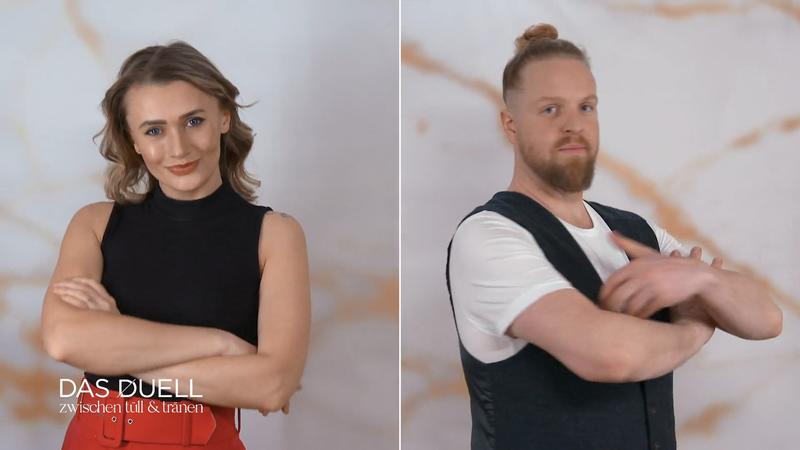 Victoria Halstenbach und Hannes Schrader bauen die Braut auf