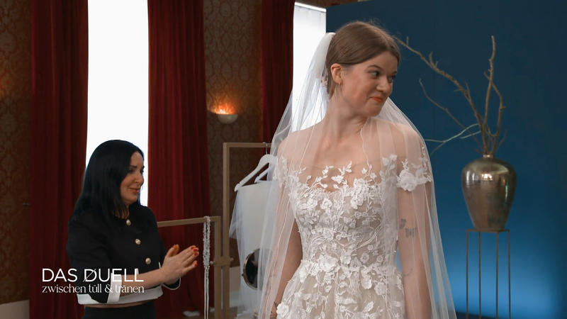 Oljas erstes Kleid sorgt für Tränenreichen Moment