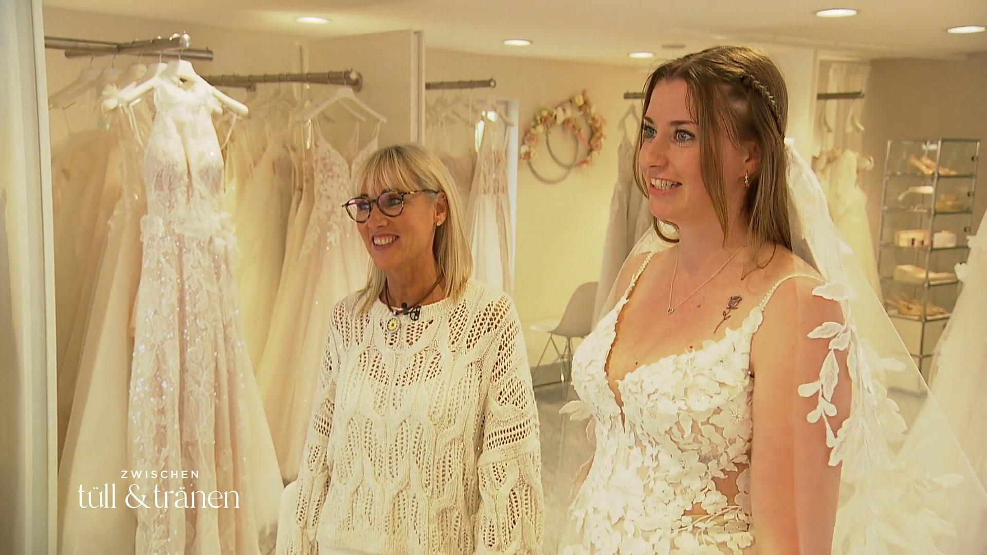Hat dieses Kleid doch einen Haken?