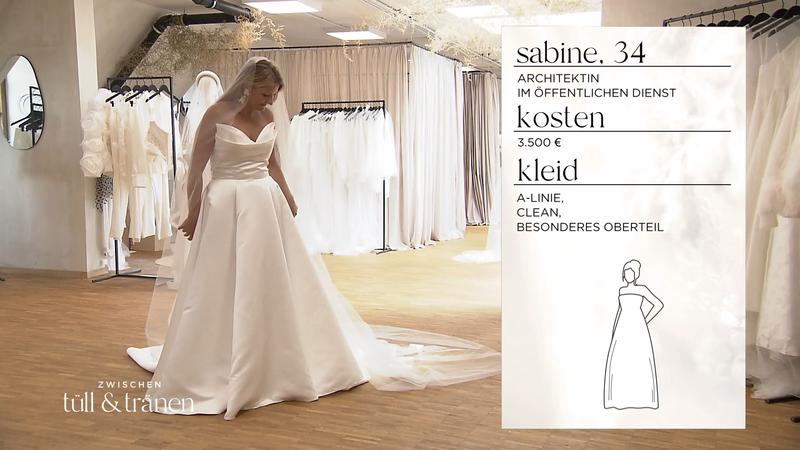 Sabine hat endlich ihr Kleid gefunden