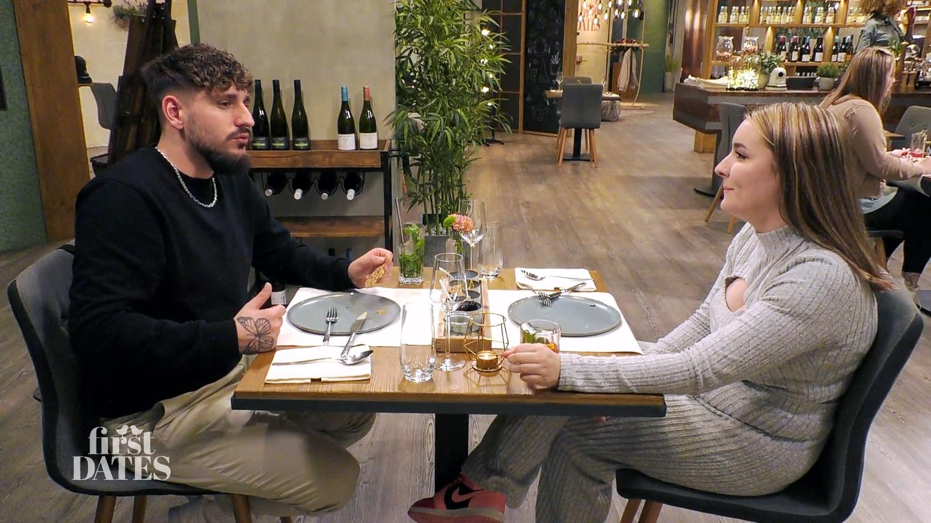 Domenico und Aisha haben das gleiche Tattoo