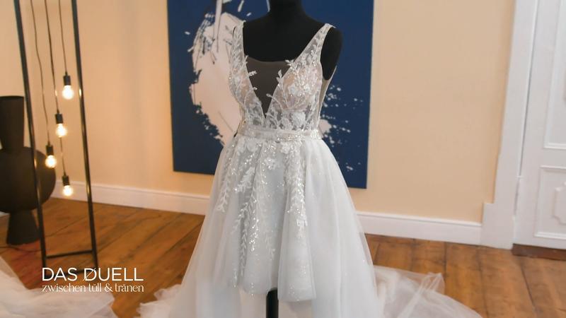 Braut Schirin ist beeindruckt