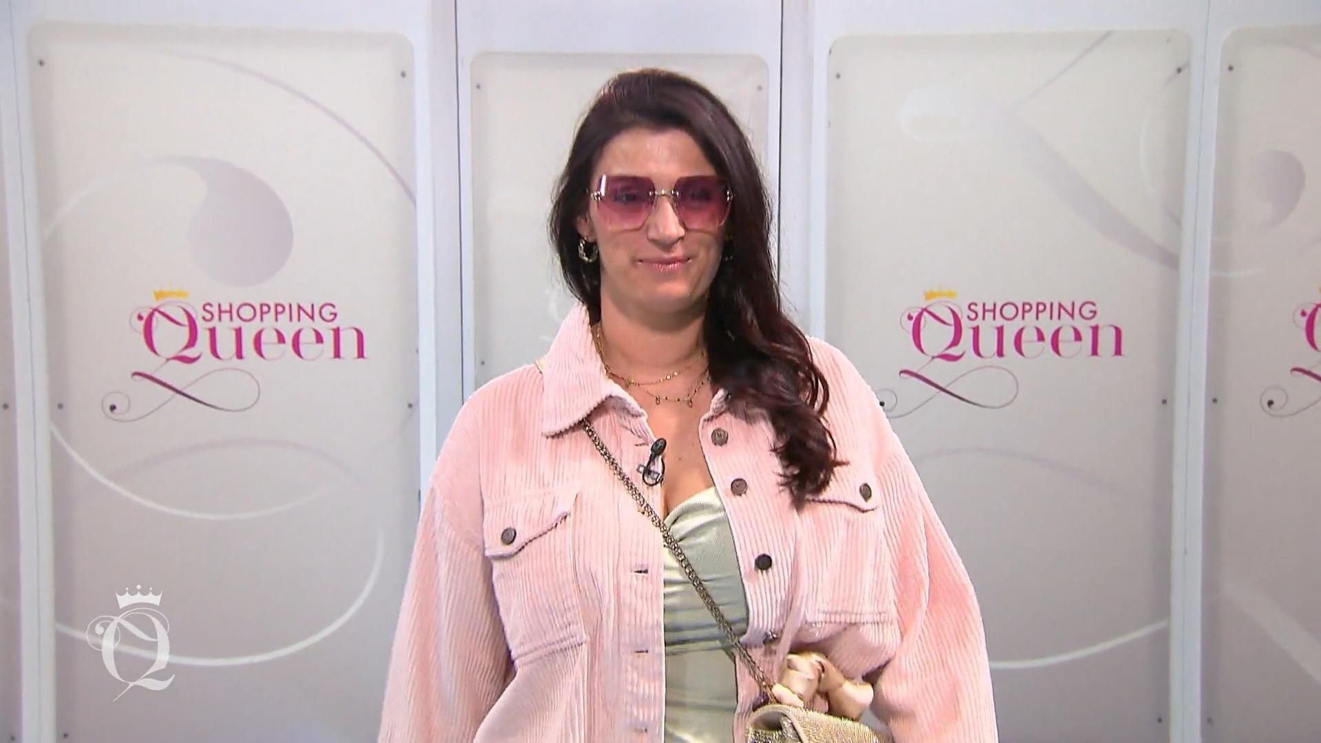Ist Julias Look zu sommerlich?