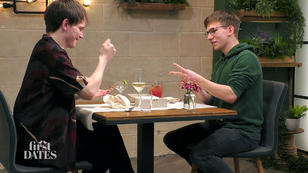 Sie knobeln darum, wer die Rechnung zahlt