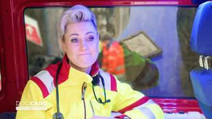 Doc Caro ist nach dem Einsatz aufgewühlt